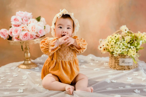 广州借卵试管代怀包男孩宝宝多大认识妈妈